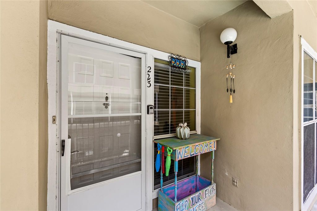 921 Marine Drive 223, Galveston, TX 77550