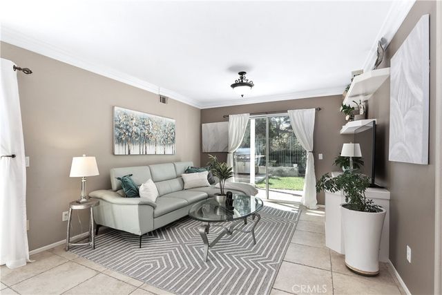 6 Cherokee Street, Trabuco Canyon, CA 92679