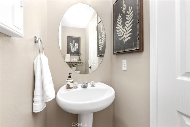 6 Cherokee Street, Trabuco Canyon, CA 92679