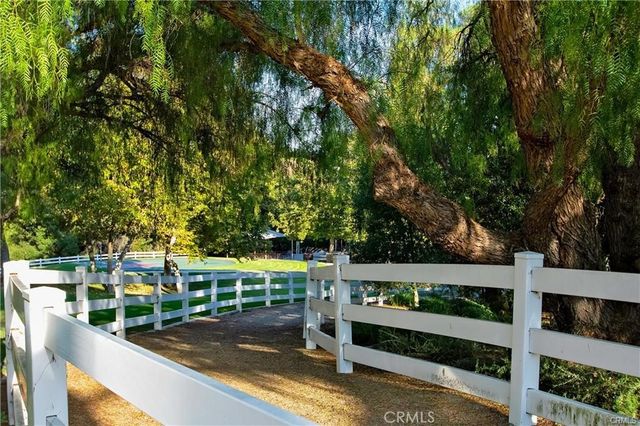 6 Cherokee Street, Trabuco Canyon, CA 92679