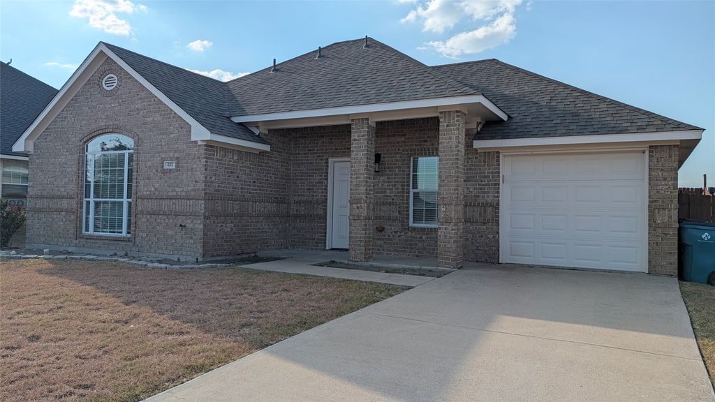 623 Antonio Lane, Waxahachie, TX 75165