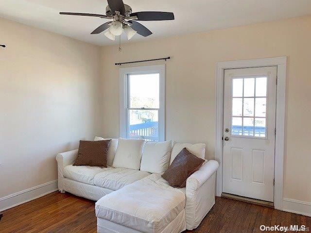 216 W Hudson Street Upper, Long Beach, NY 11561