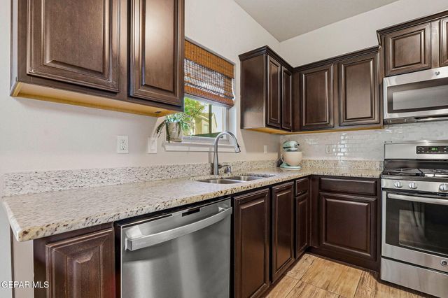 11340 Bar Ranch Court, El Paso, TX 79934