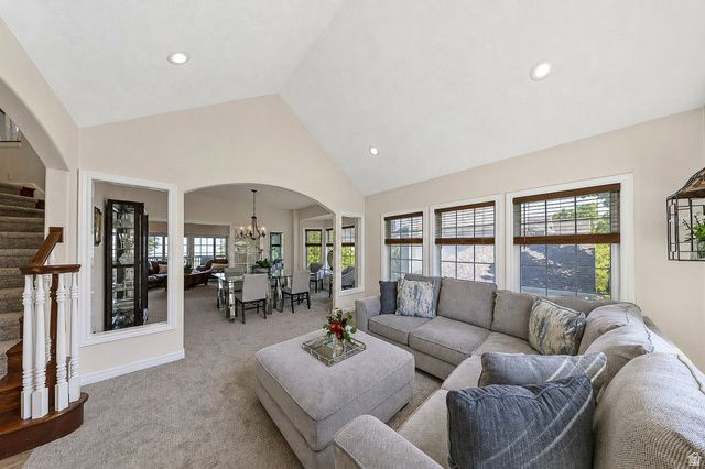 31 N EAGLEWOOD DR, North Salt Lake, UT 84054