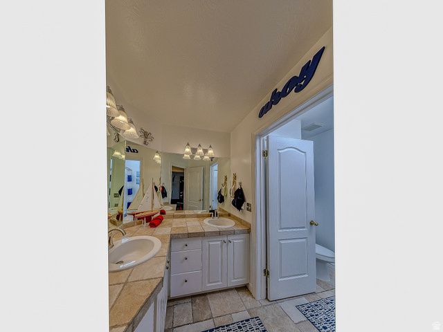 31 N EAGLEWOOD DR, North Salt Lake, UT 84054