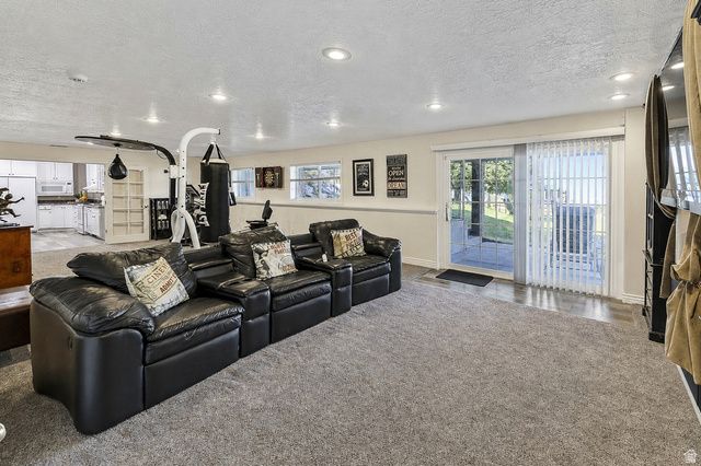 31 N EAGLEWOOD DR, North Salt Lake, UT 84054