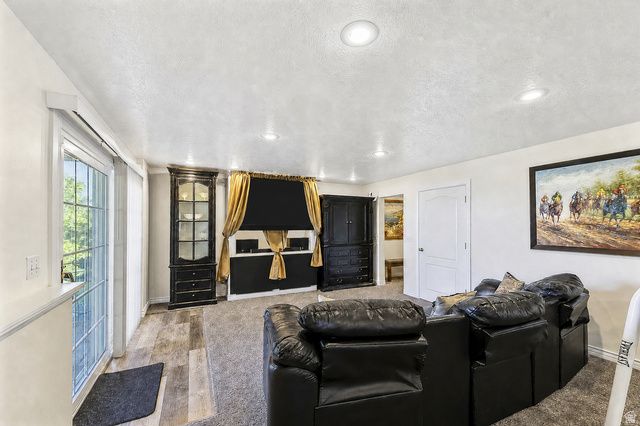 31 N EAGLEWOOD DR, North Salt Lake, UT 84054