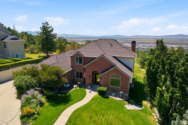 31 N EAGLEWOOD DR, North Salt Lake, UT 84054