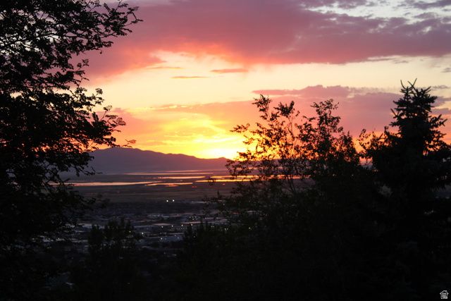 31 N EAGLEWOOD DR, North Salt Lake, UT 84054