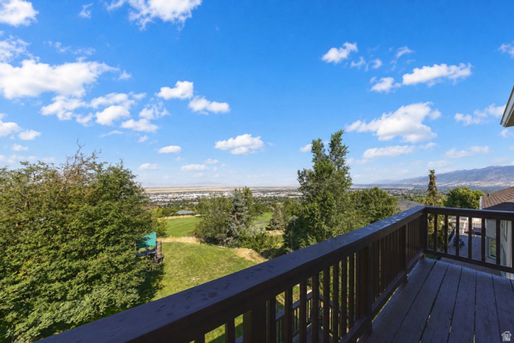 31 N EAGLEWOOD DR, North Salt Lake, UT 84054 — photo 5