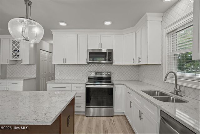 105 SW 11th Street, Oak Island, NC 28465