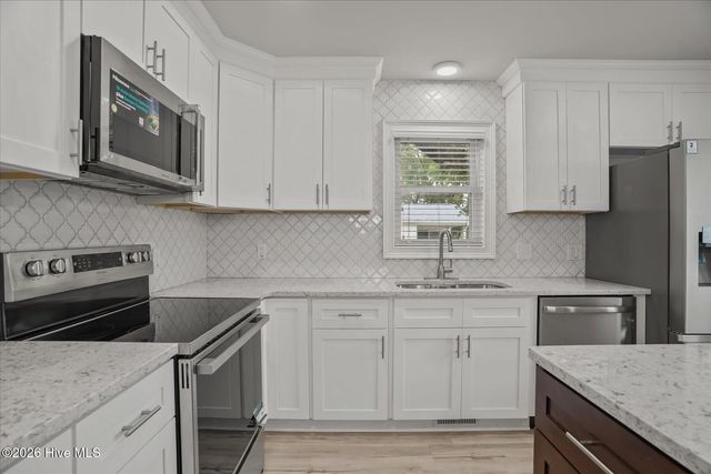 105 SW 11th Street, Oak Island, NC 28465