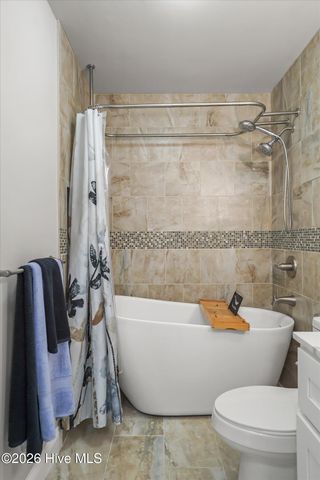 105 SW 11th Street, Oak Island, NC 28465