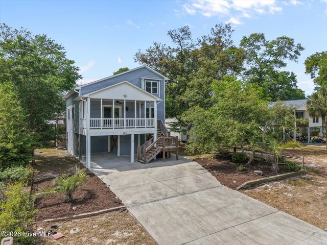 105 SW 11th Street, Oak Island, NC 28465