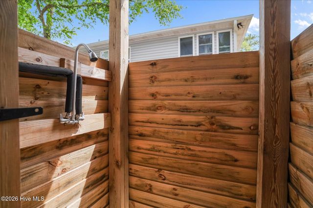 105 SW 11th Street, Oak Island, NC 28465