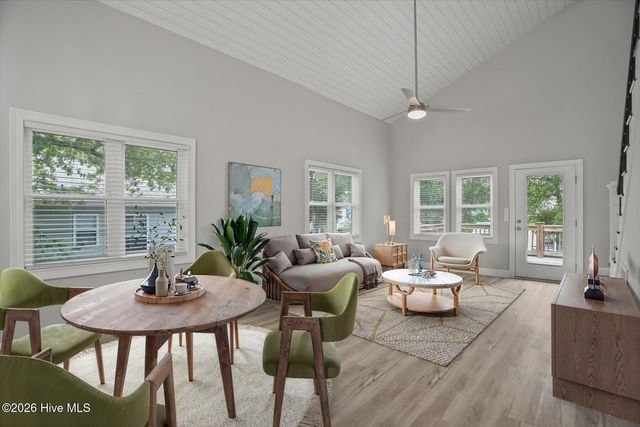 105 SW 11th Street, Oak Island, NC 28465