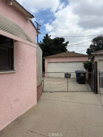 10124 Hildreth Avenue, South Gate, CA 90280