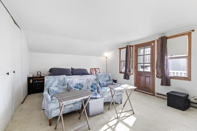 5147 S Camelot LANE, Greenfield, WI 53221