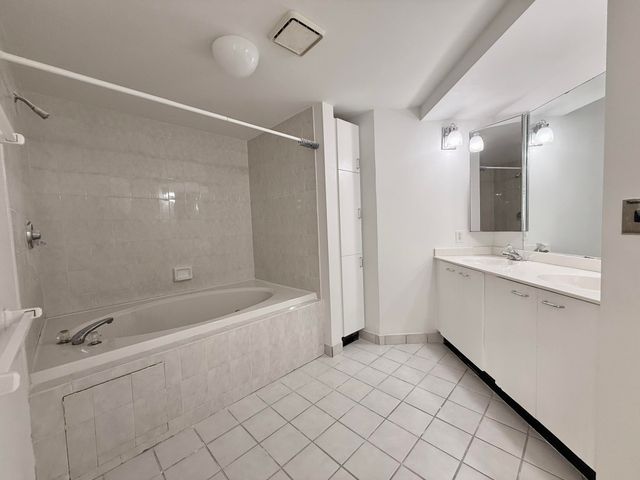 12 Mountain Laurels Dr Apt 308, Nashua, NH 03062