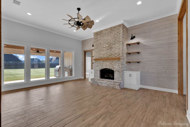 210 Lori Drive, Stonewall, LA 71078