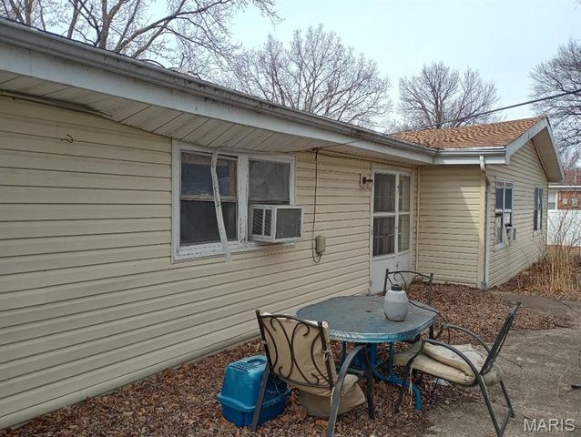 117 Bonita Street, Wood River, IL 62095