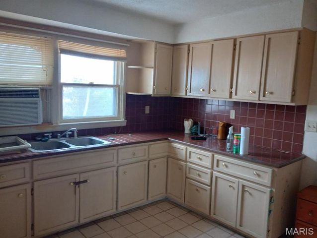 117 Bonita Street, Wood River, IL 62095