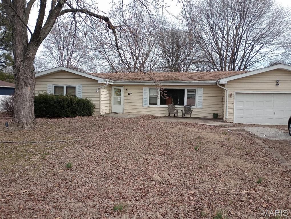 117 Bonita Street, Wood River, IL 62095