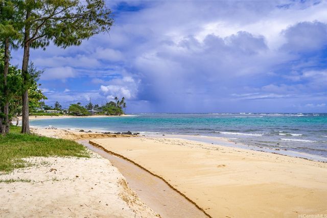 51-17 Kaaawa Place, Kaaawa, HI 96730