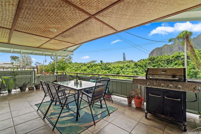 51-17 Kaaawa Place, Kaaawa, HI 96730