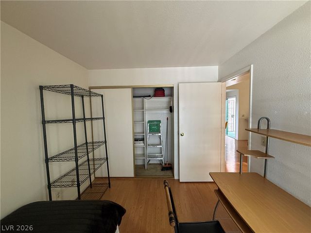 460 Elm Drive 201, Las Vegas, NV 89169