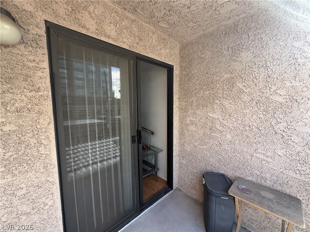 460 Elm Drive 201, Las Vegas, NV 89169