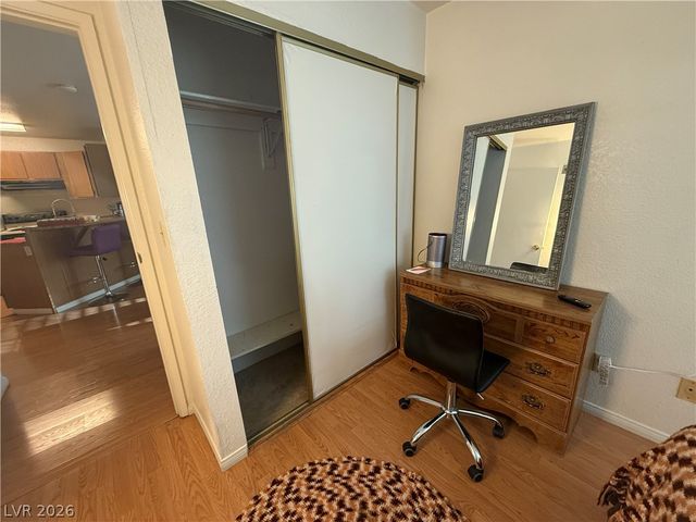 460 Elm Drive 201, Las Vegas, NV 89169