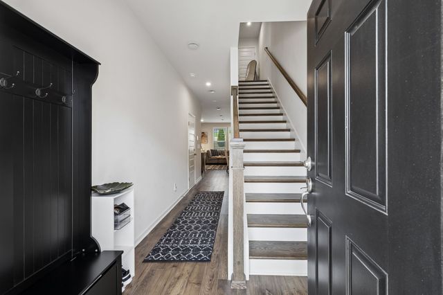 5088 Dayflower Dr, Hermitage, TN 37076