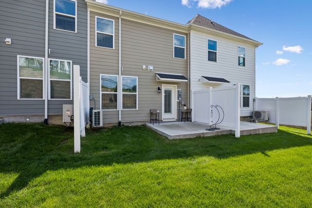 5088 Dayflower Dr, Hermitage, TN 37076