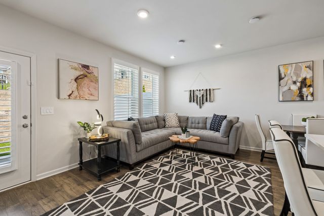 5088 Dayflower Dr, Hermitage, TN 37076