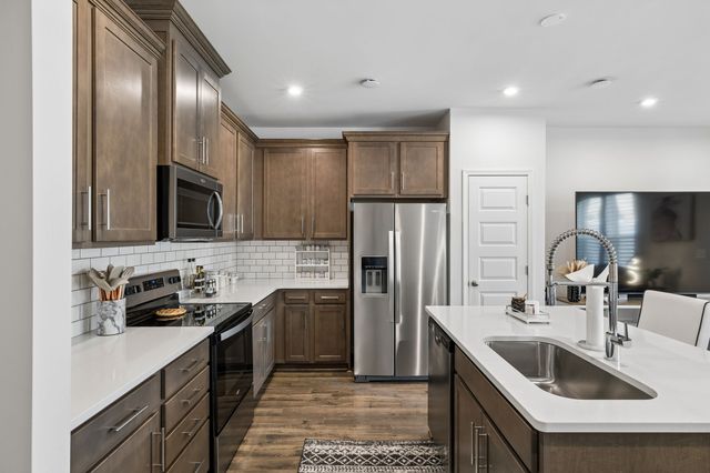 5088 Dayflower Dr, Hermitage, TN 37076