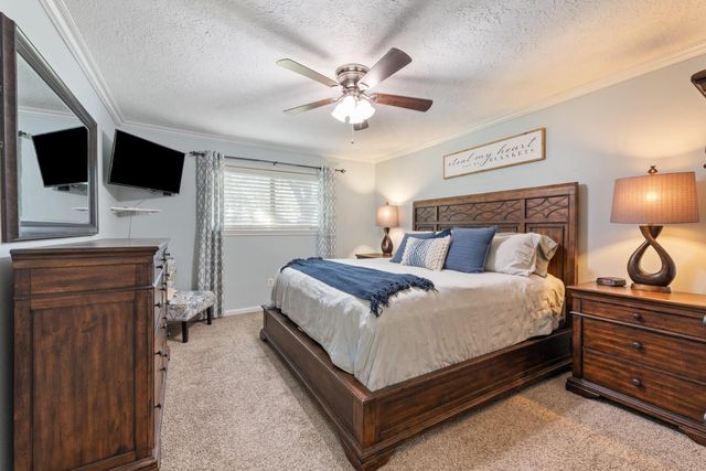 3805 Windridge Drive, Bryan, TX 77802