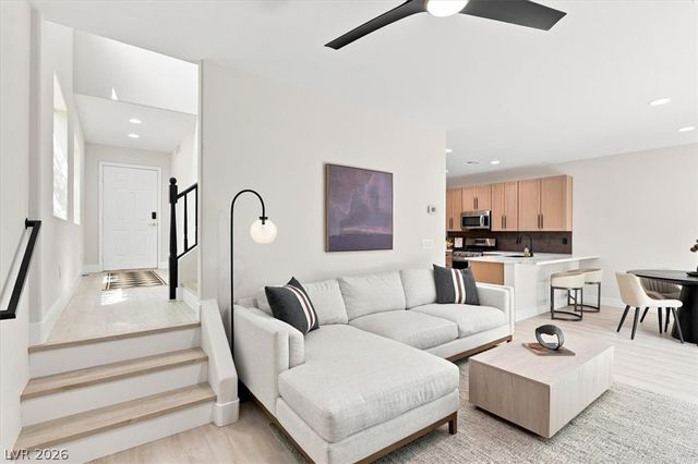 232 Friendly Court, Henderson, NV 89052