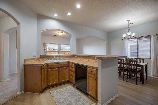 4015 Arapahoe Avenue NW, Albuquerque, NM 87114