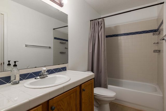 4015 Arapahoe Avenue NW, Albuquerque, NM 87114