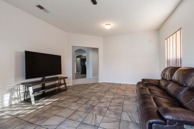 4015 Arapahoe Avenue NW, Albuquerque, NM 87114