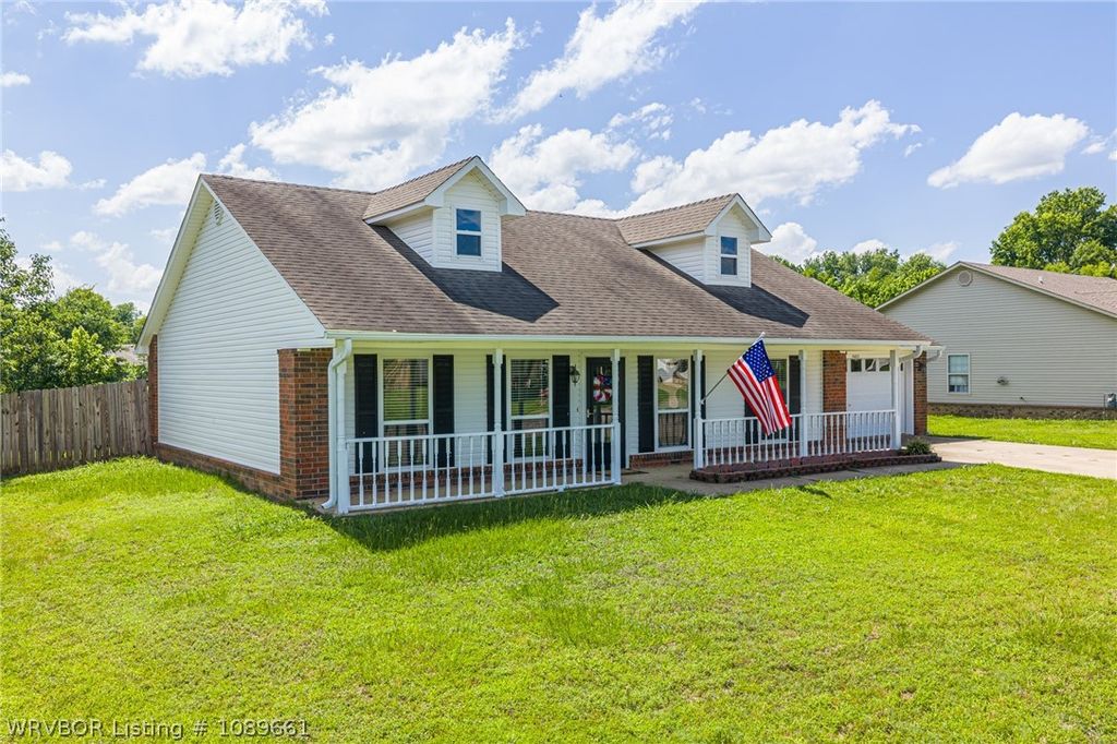 1603 Eastgate Circle, Greenwood, AR 72936