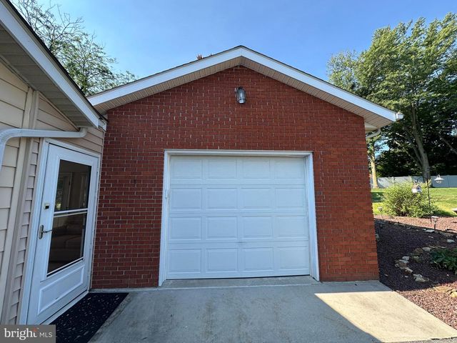 8604 STOTTLEMYER ROAD, Waynesboro, PA 17268