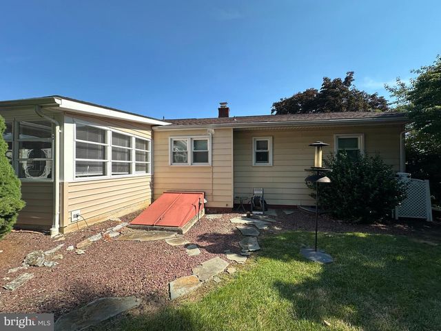 8604 STOTTLEMYER ROAD, Waynesboro, PA 17268