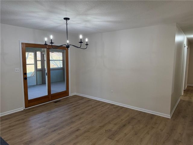 2212 S 19th Terrace, Leavenworth, KS 66048