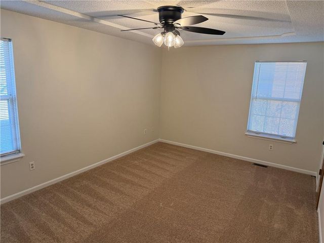 2212 S 19th Terrace, Leavenworth, KS 66048