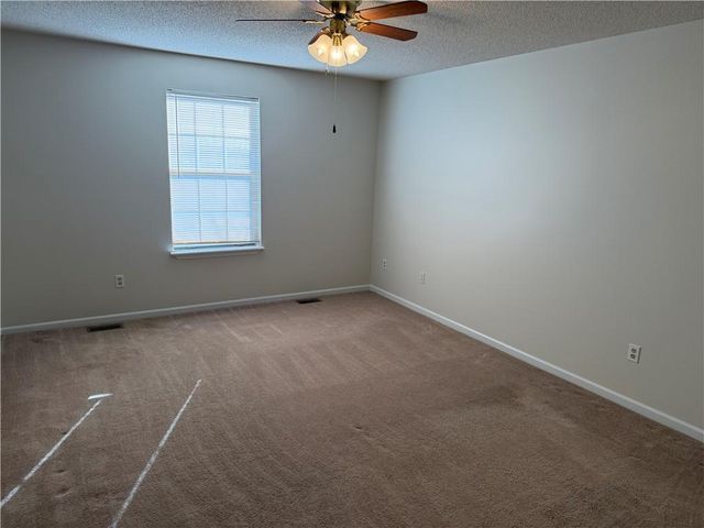 2212 S 19th Terrace, Leavenworth, KS 66048