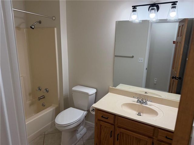 2212 S 19th Terrace, Leavenworth, KS 66048