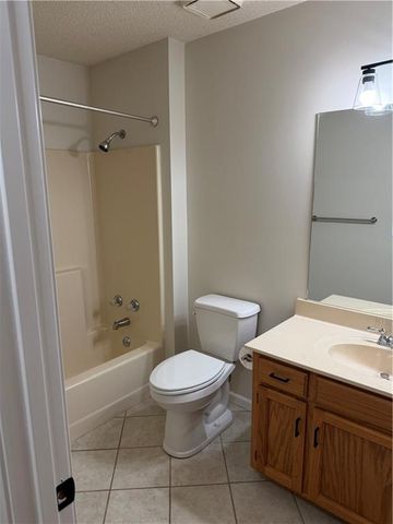 2212 S 19th Terrace, Leavenworth, KS 66048