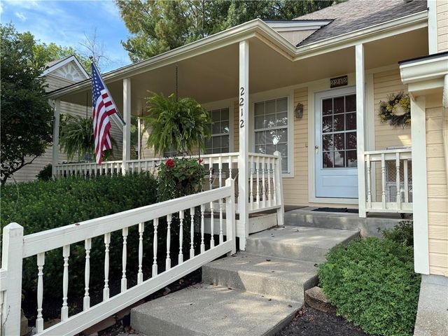 2212 S 19th Terrace, Leavenworth, KS 66048